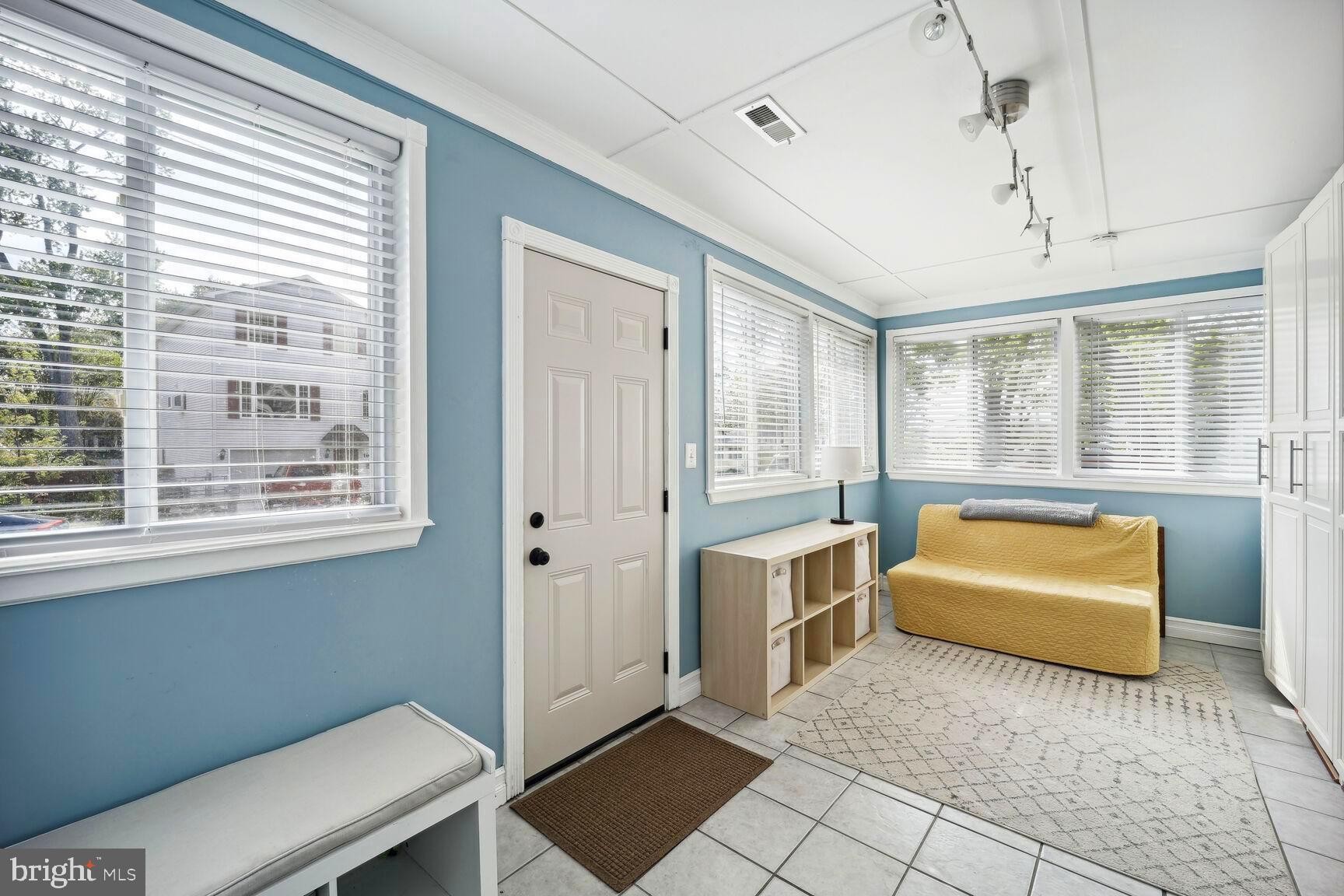 1613 Bishop Road Edgewater, MD 21037 - Photo 3 of 20