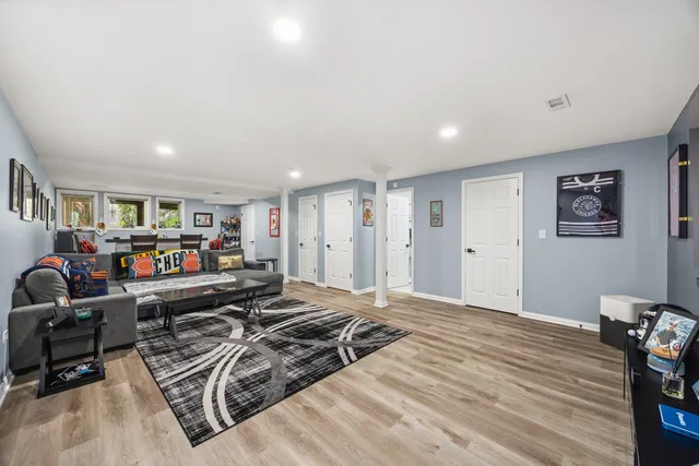 $525,000 | 842 North Maple Avenue, Palatine, IL 60067