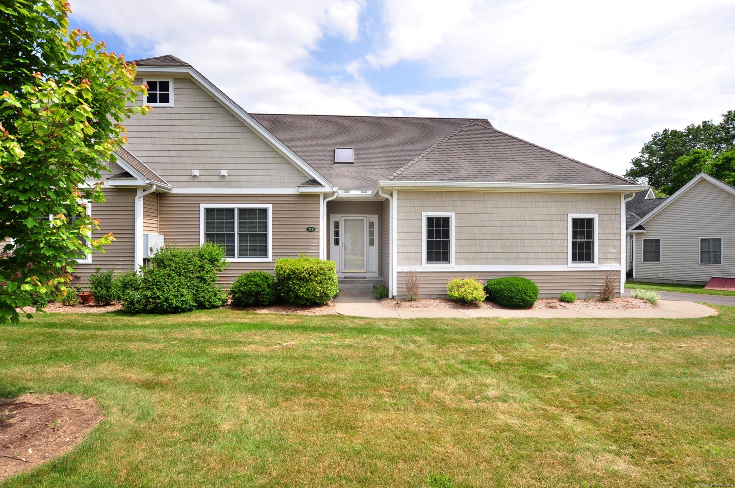 21 Hunter's Ridge Road, Unit 21 Granby, CT 06035 - Photo 1 of 1 Gallery Image 1