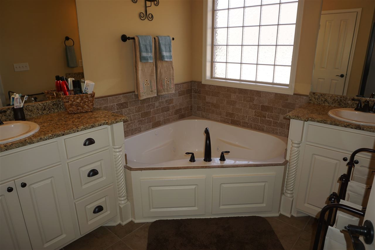 586 Turtle Lane Brandon, MS 39047 - Photo 16 of 27 Photo 16