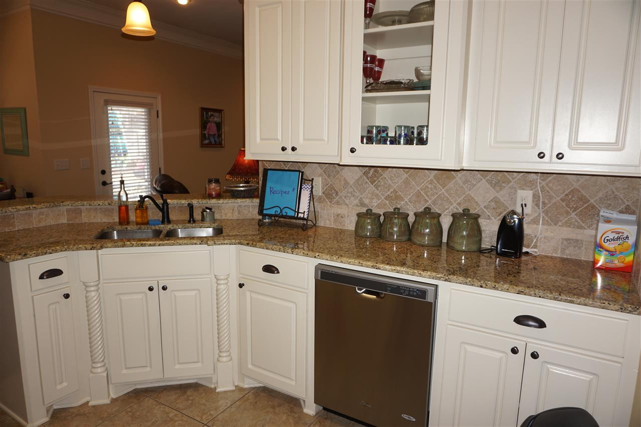 586 Turtle Lane Brandon, MS 39047 - Photo 9 of 27 Photo 9