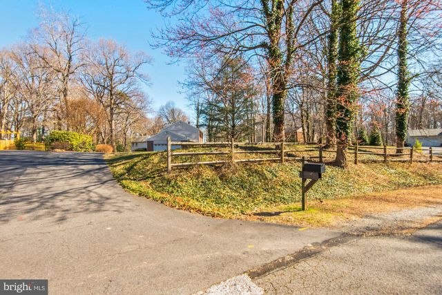 $855,000 | 3125 Cobb Hill Lane, Oakton, VA 22124