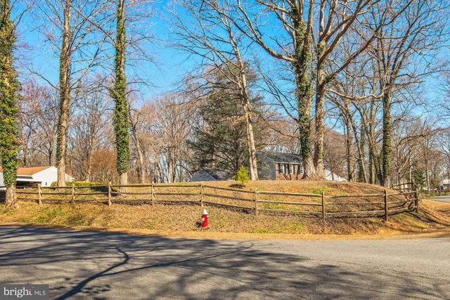 $855,000 | 3125 Cobb Hill Lane, Oakton, VA 22124