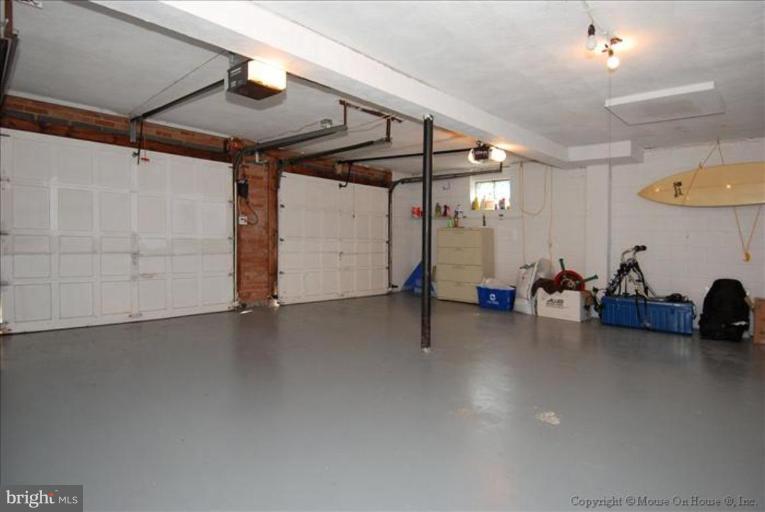 Garage 1