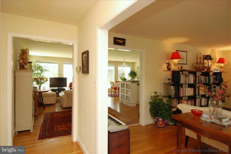 Entrance / Foyer