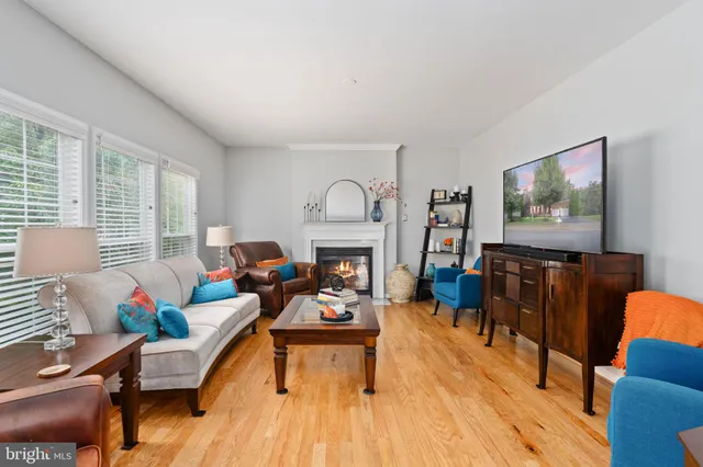 $704,000 | 26 Neabsco Drive, Fredericksburg, VA 22405