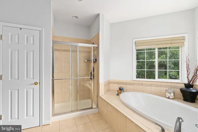 $704,000 | 26 Neabsco Drive, Fredericksburg, VA 22405