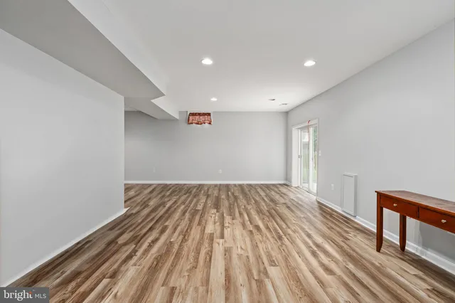 $704,000 | 26 Neabsco Drive, Fredericksburg, VA 22405