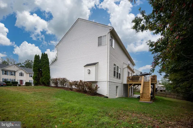 $704,000 | 26 Neabsco Drive, Fredericksburg, VA 22405