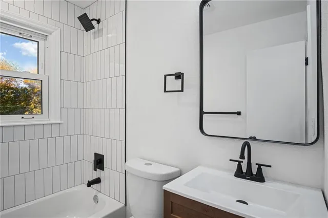 $239,000 | 6400 Kentucky Avenue, Raytown, MO 64133