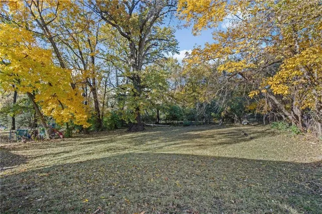 $239,000 | 6400 Kentucky Avenue, Raytown, MO 64133