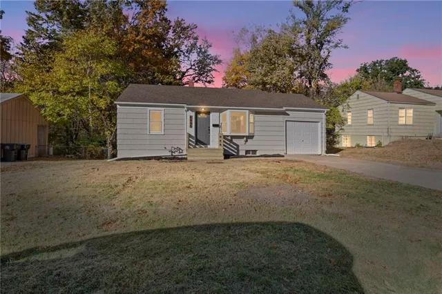 $239,000 | 6400 Kentucky Avenue, Raytown, MO 64133