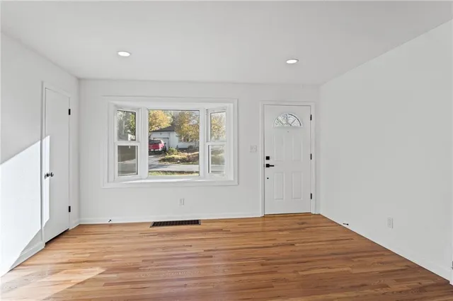 $239,000 | 6400 Kentucky Avenue, Raytown, MO 64133