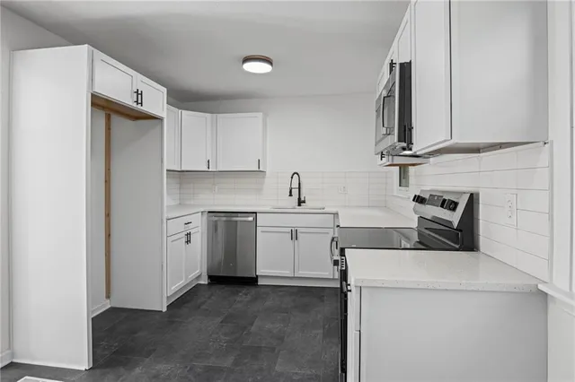 $239,000 | 6400 Kentucky Avenue, Raytown, MO 64133