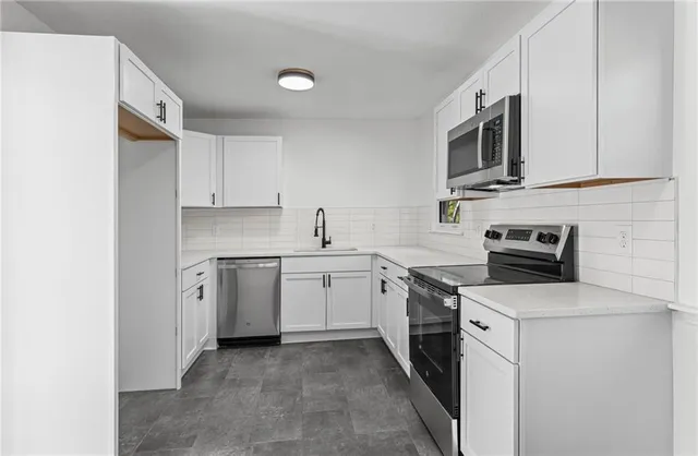 $239,000 | 6400 Kentucky Avenue, Raytown, MO 64133