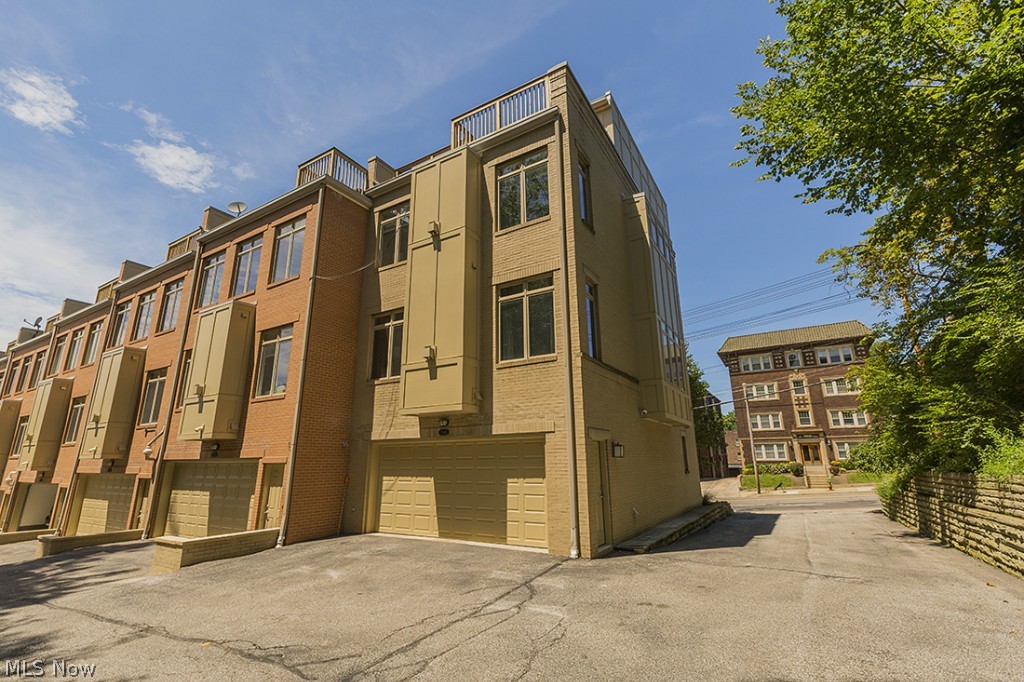12486 Cedar Road Cleveland, OH 44106 - Photo 25 of 25