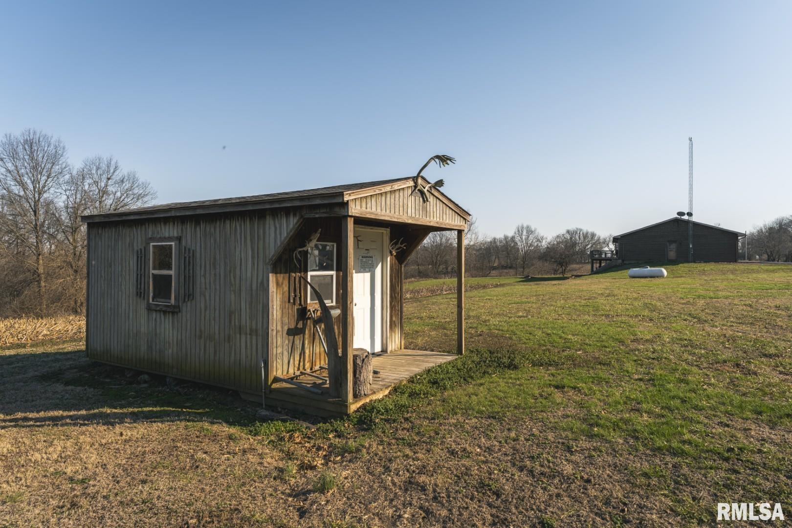 896 Northeast 1300 Street Roodhouse, IL 62082 - Photo 26 of 35