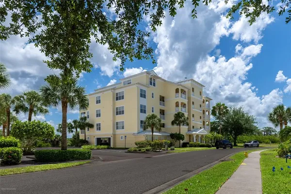 $5,500 | 10521 Amberjack Way, Unit 303, Englewood, FL 34224