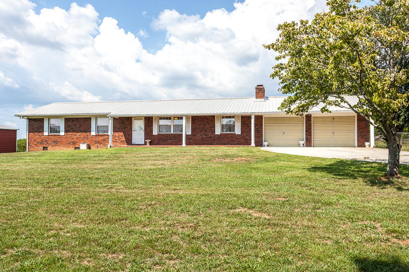 6900 Fairview Road Corryton, TN 37721 - Photo 3 of 38 002160828-1-6900FairviewRdCorrytonTN-SMA