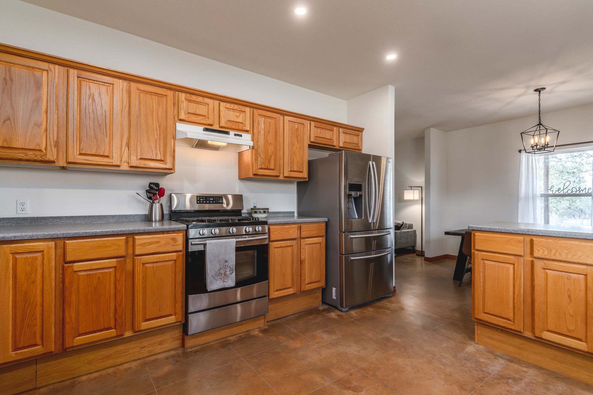 2551 Spring Valley Drive Dripping Springs, TX 78620 - Photo 9 of 28