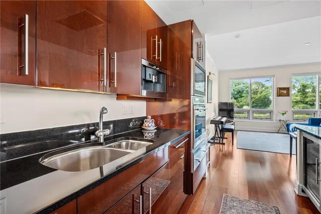 $725,000 | 1 Tower Drive, Unit 406, Portsmouth, RI 02871