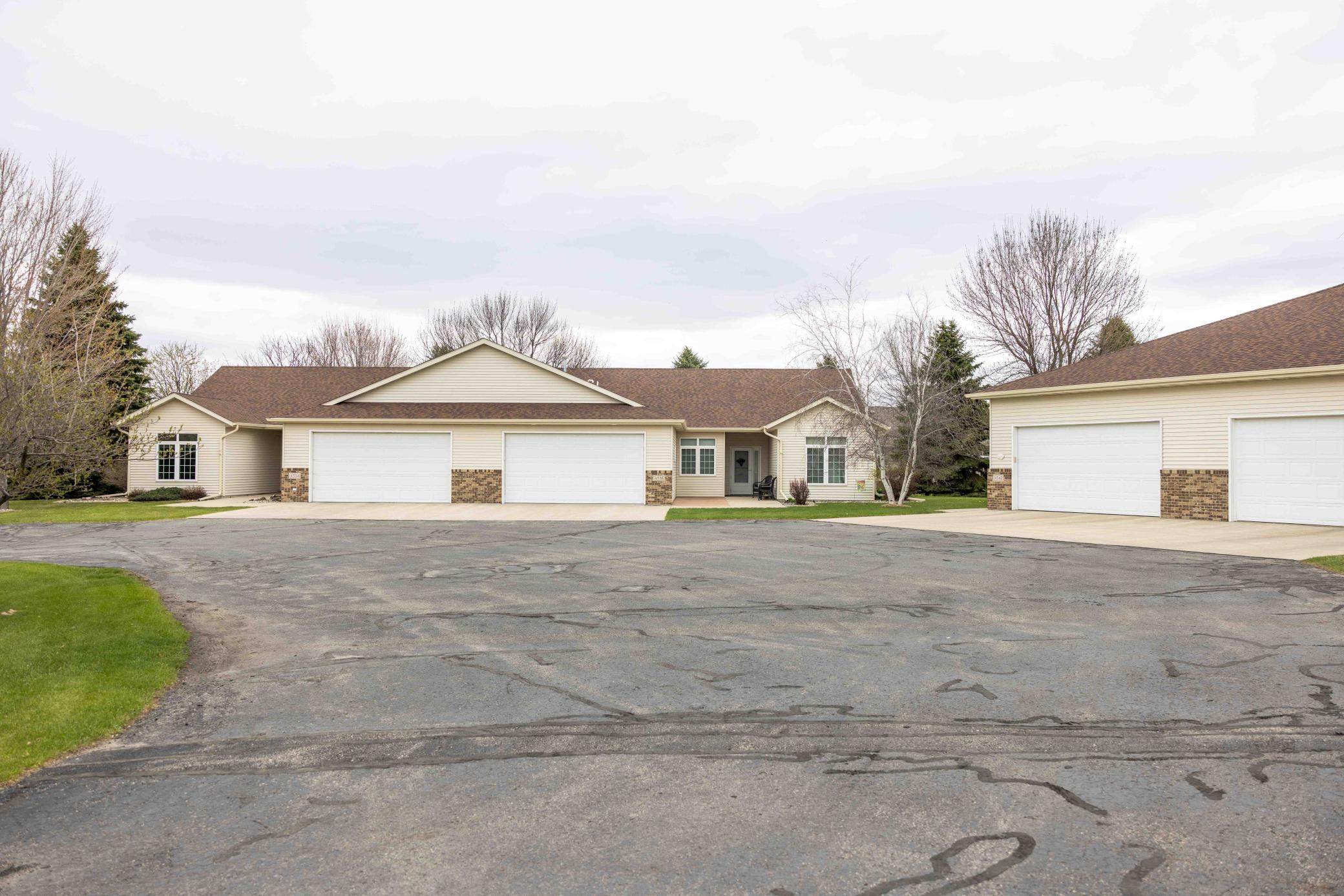 4534 3rd Street South Moorhead, MN 56560 - Photo 4 of 30