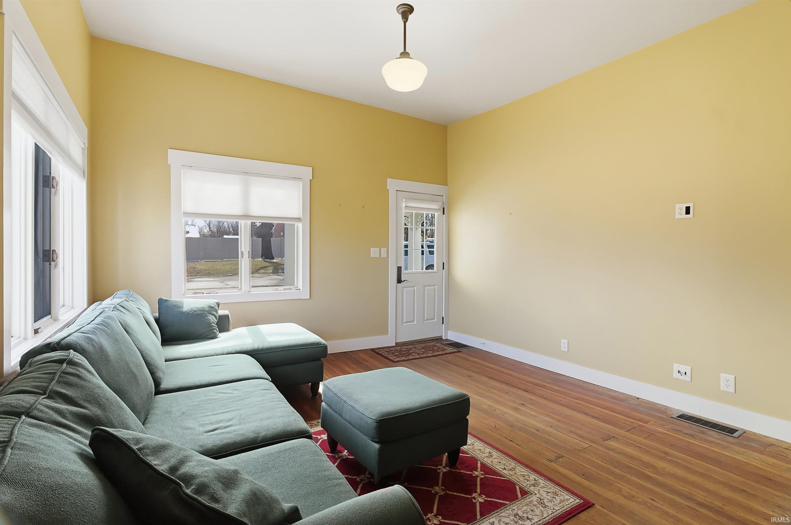 163 Anson Street Upland, IN 46989 - Photo 5 of 33
