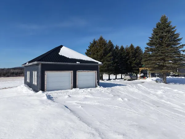 $250,000 | 228 Waddell Road, Castle Hill, ME 04757