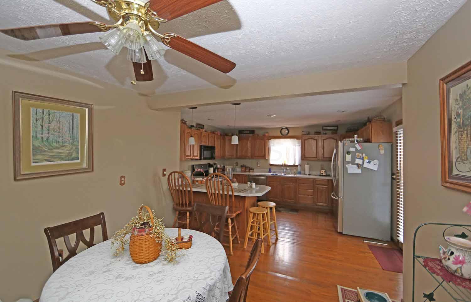 14608 Wooster Road Mount Vernon, OH 43050 - Photo 21 of 29 IMG_2333