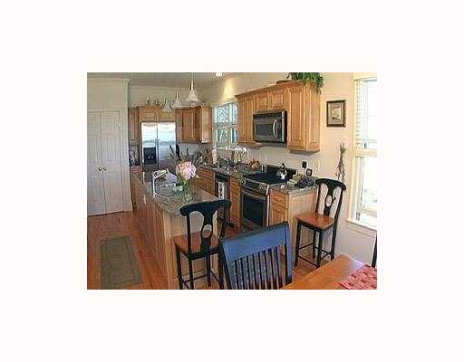 13 Bay Road Warren, RI 02885 - Photo 3 of 8 Kitchen.