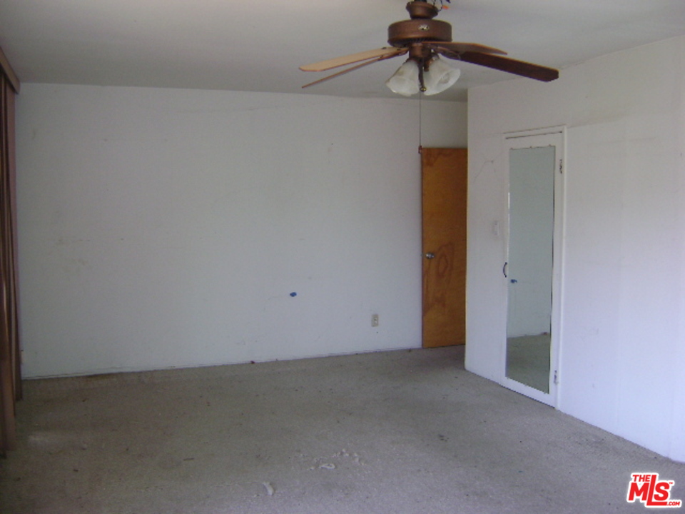 8401 Wyndham Road Los Angeles, CA 90046 - Photo 15 of 36