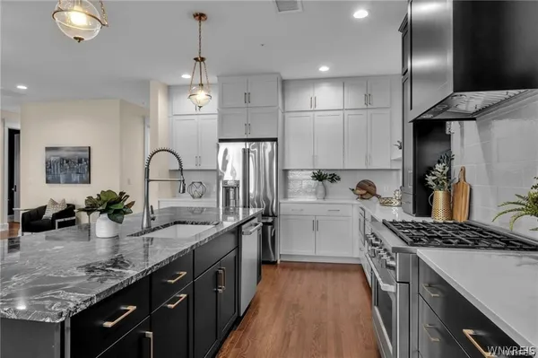 $1,450,000 | 674 Main Street, Unit 5, Buffalo, NY 14202