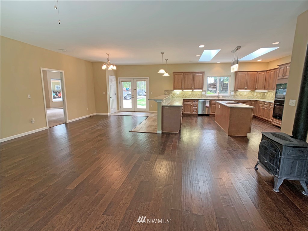 8448 Johnson Point Road Northeast Olympia, WA 98516 - Photo 11 of 40 Gallery Image 11