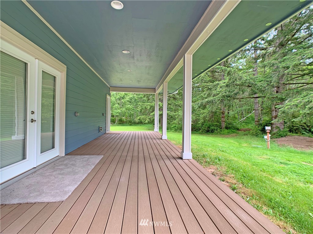 8448 Johnson Point Road Northeast Olympia, WA 98516 - Photo 6 of 40 Gallery Image 6