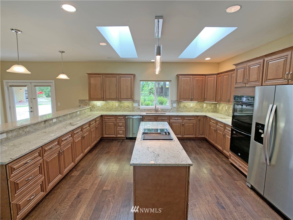 8448 Johnson Point Road Northeast Olympia, WA 98516 - Photo 9 of 40 Gallery Image 9