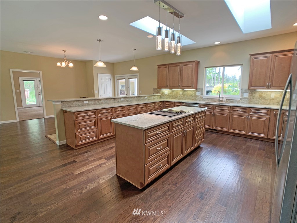 8448 Johnson Point Road Northeast Olympia, WA 98516 - Photo 10 of 40 Gallery Image 10