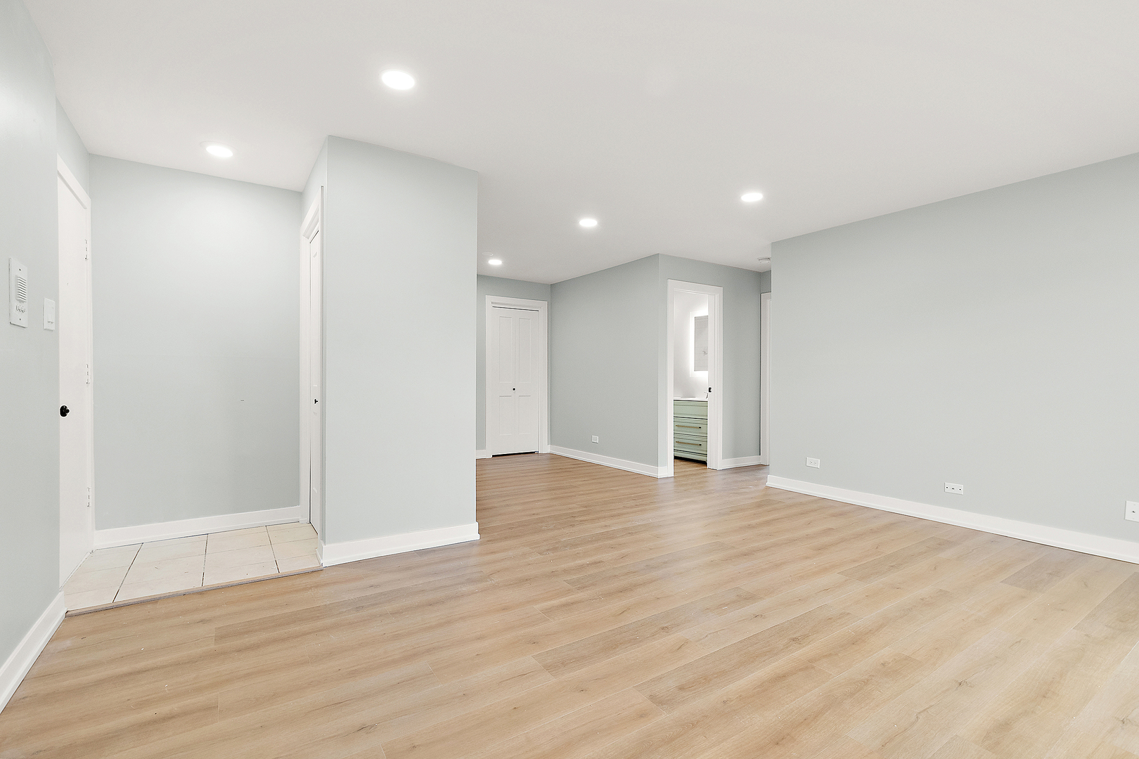 12620 South Alpine Drive, Unit 6 Alsip, IL 60803 - Photo 4 of 19