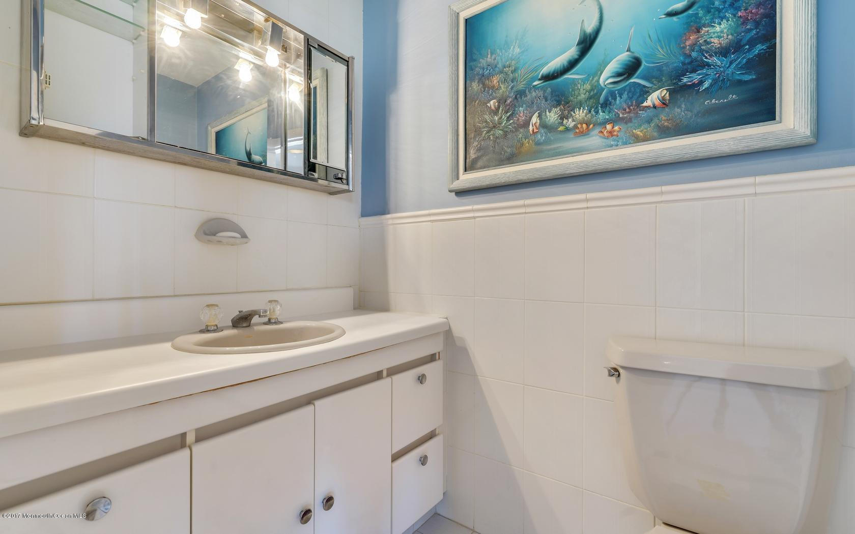 62 Tall Timber Road Middletown, NJ 07748 - Photo 12 of 53 bathroom