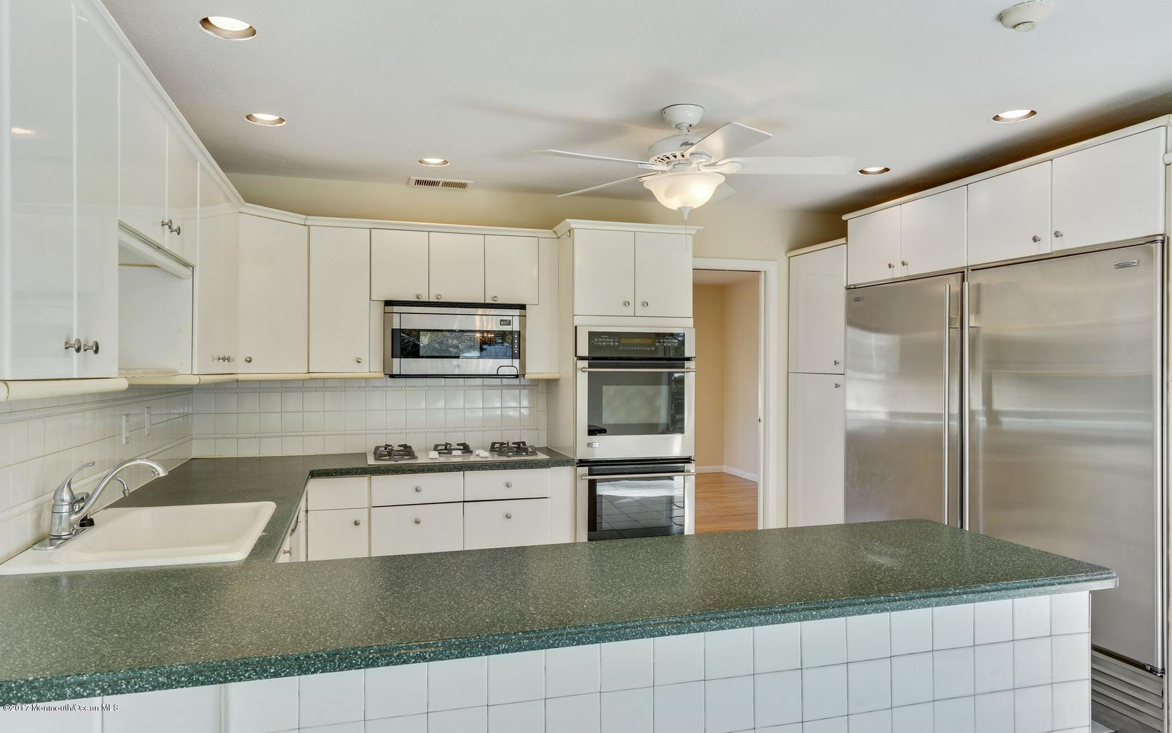 62 Tall Timber Road Middletown, NJ 07748 - Photo 31 of 53 31