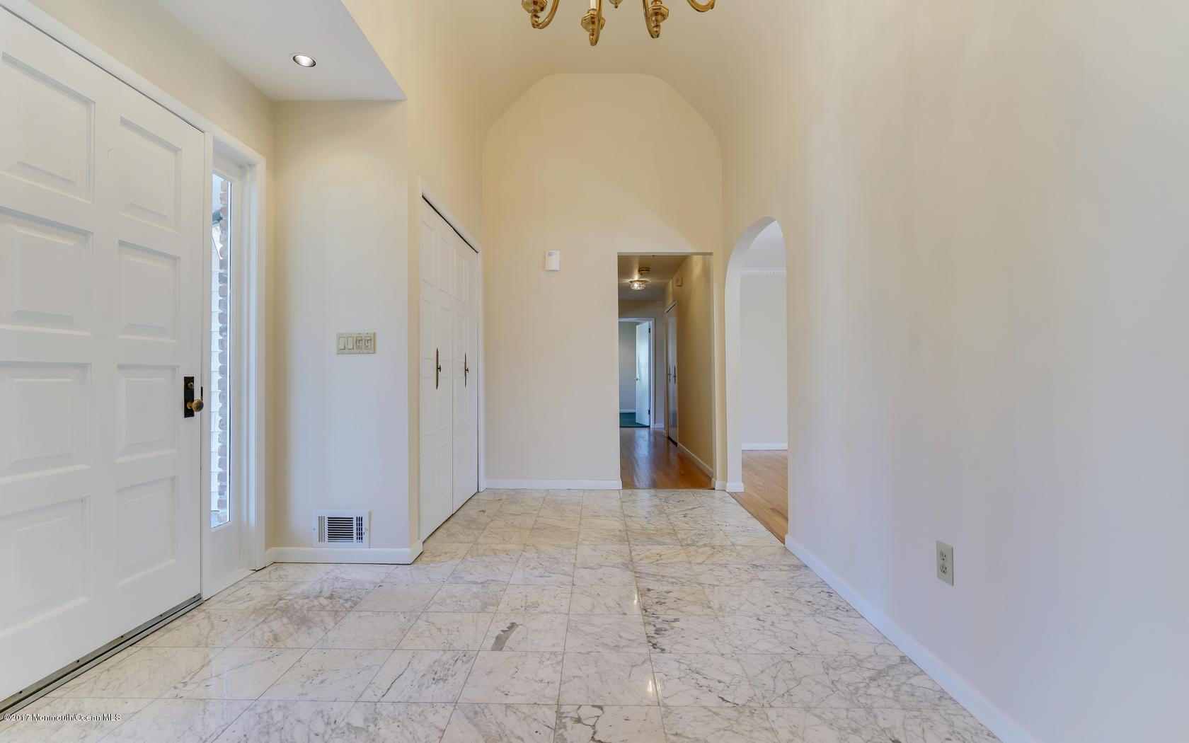 62 Tall Timber Road Middletown, NJ 07748 - Photo 8 of 53 foyer