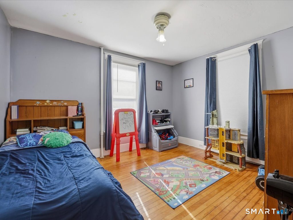 191 Liberty Street Meriden, CT 06450 - Photo 18 of 38 Gallery Image 18
