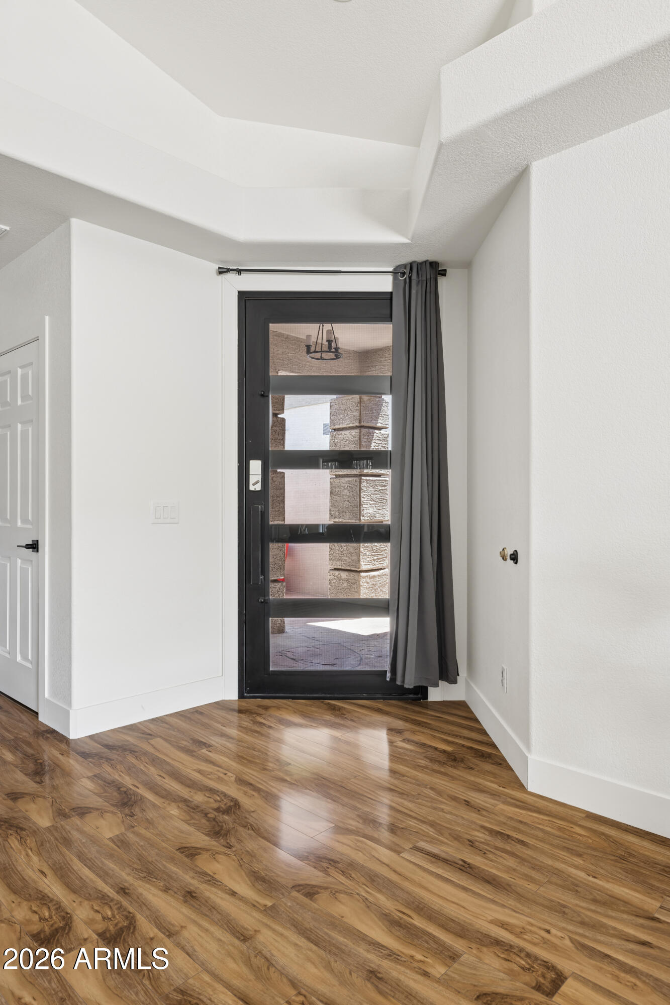 3247 East Fremont Road Phoenix, AZ 85042 - Photo 7 of 33
