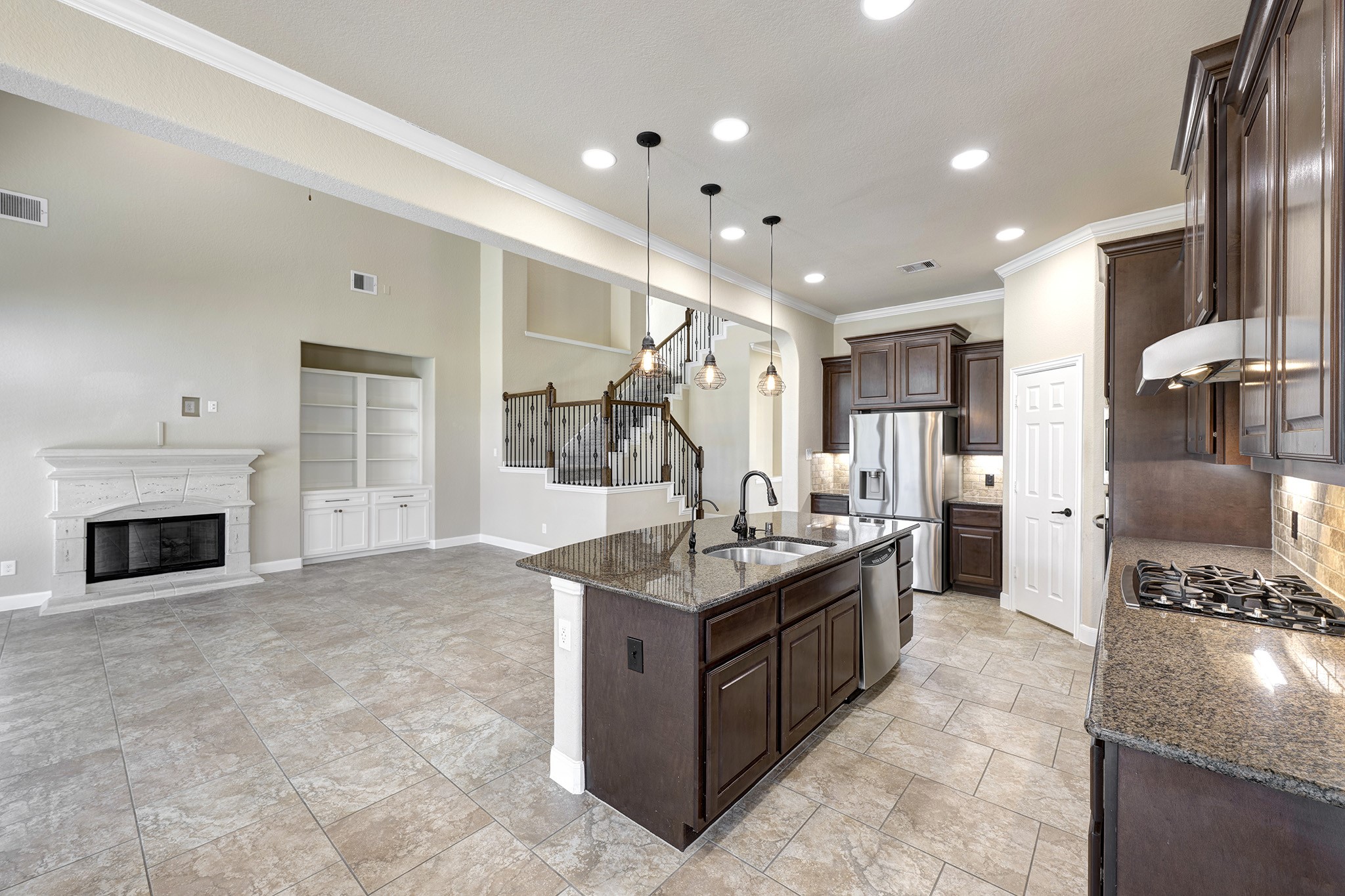 11 Red Wagon Drive Spring, TX 77389 - Photo 10 of 32