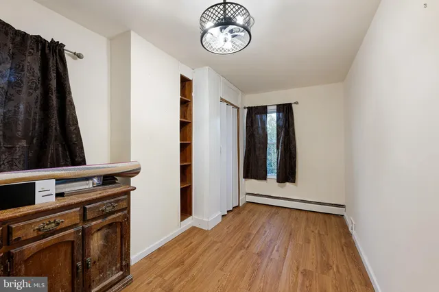 $305,000 | 6 North Railroad Avenue, Wyoming, DE 19934