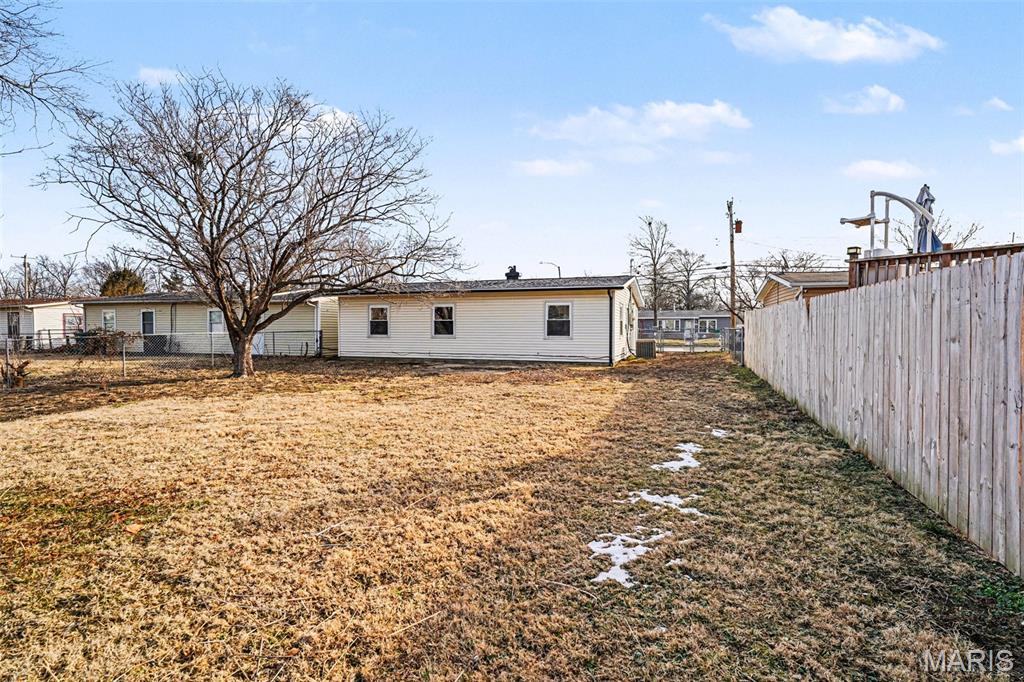 2829 Dale Avenue Granite City, IL 62040 - Photo 17 of 18