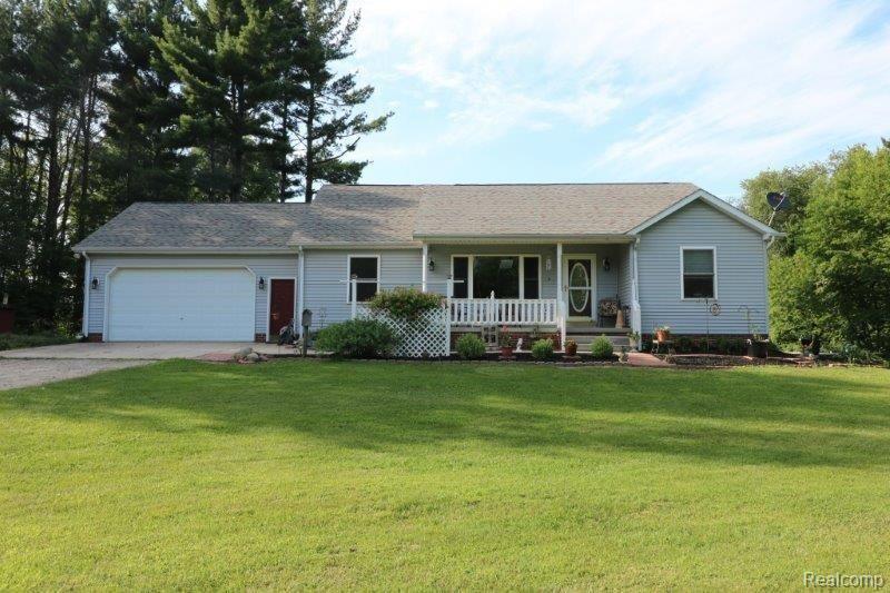 6757 Fish Lake Road North Branch, MI 48461 - Photo 2 of 32 051 (2).jpg