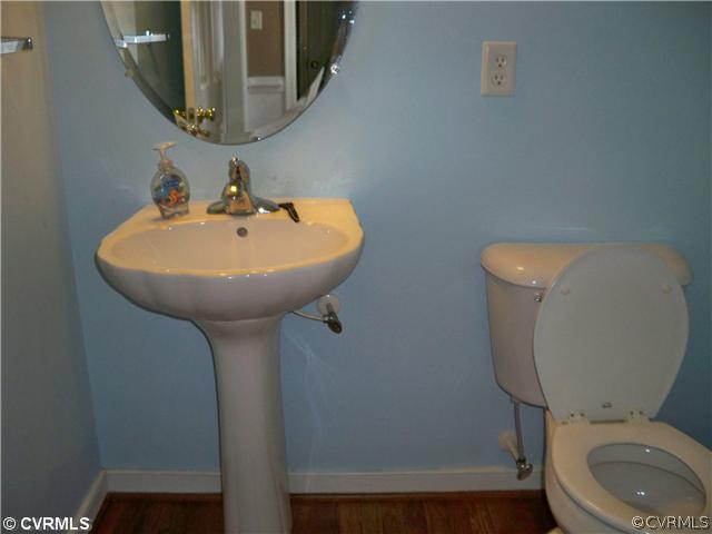 3130 Kinvan Road Henrico, VA 23231 - Photo 5 of 12 Other - Half bath(powder room) on 1st flr.