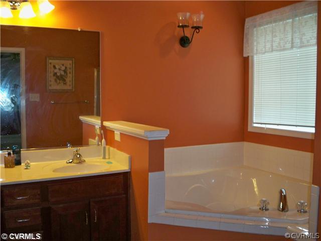 3130 Kinvan Road Henrico, VA 23231 - Photo 8 of 12 Master Bath/Spa - Relax in this bath with its sepa
