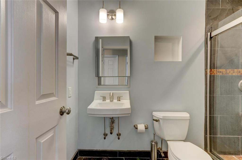 737 Morgan Road Eden, NC 27288 - Photo 14 of 18 Gallery Image 14