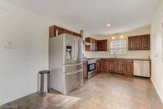 737 Morgan Road Eden, NC 27288 - Photo 5 of 18 Gallery Image 5